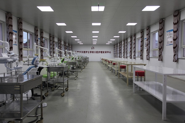 ʯ���f��ʹ�oʿ�WУ��ǻ�t�W3+3��